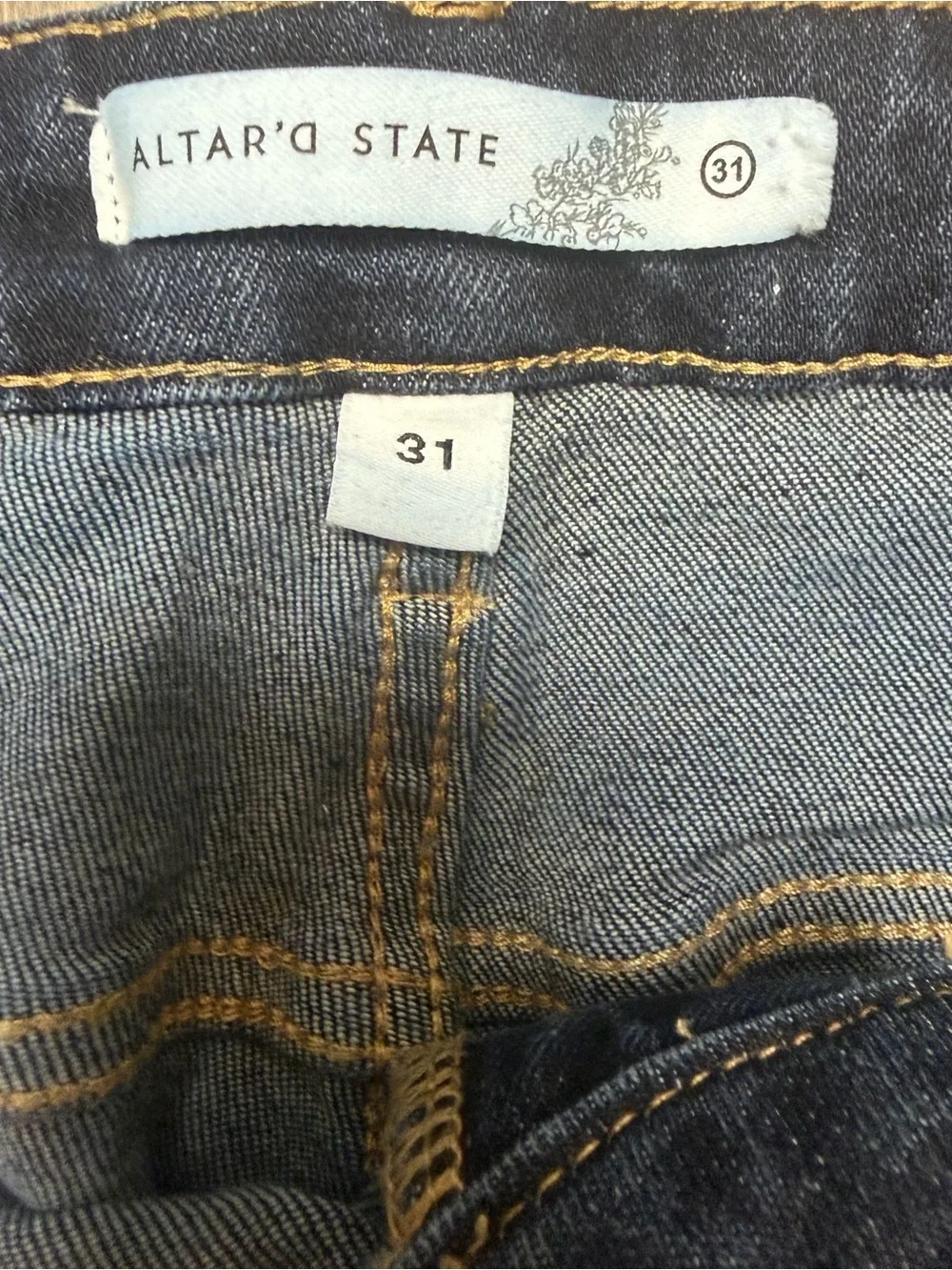 Altar’d State Women’s High Rise Wide Leg Jeans Dark Wash Denim Size 31